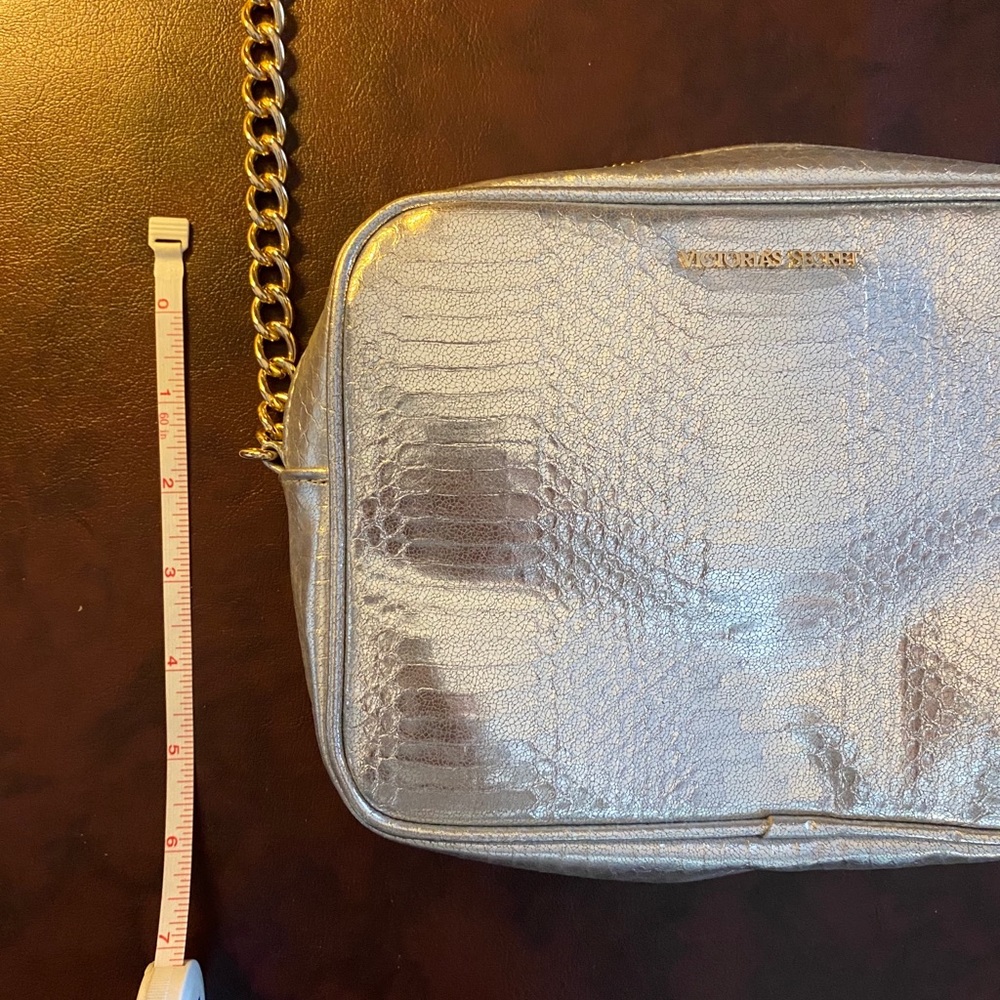Handbag - Picture 3 of 4